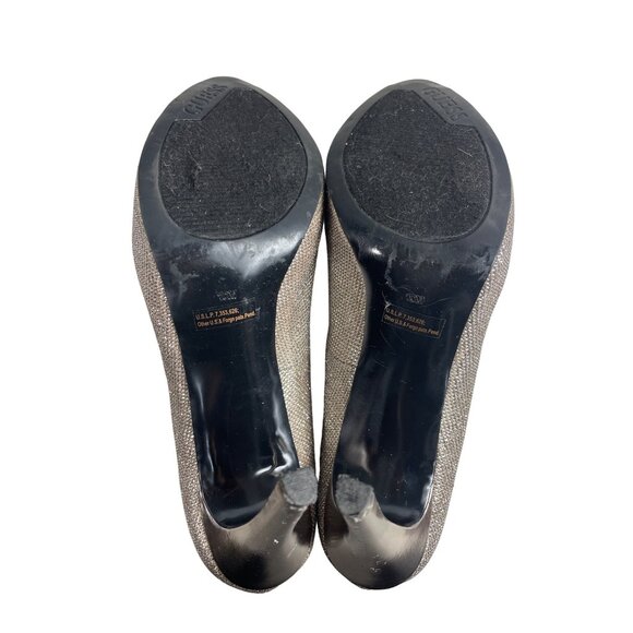 Guess Women's Gold Glitter Multi Fabric Peep Toe Pumps Sz 10M - Original Box - Picture 7 of 12